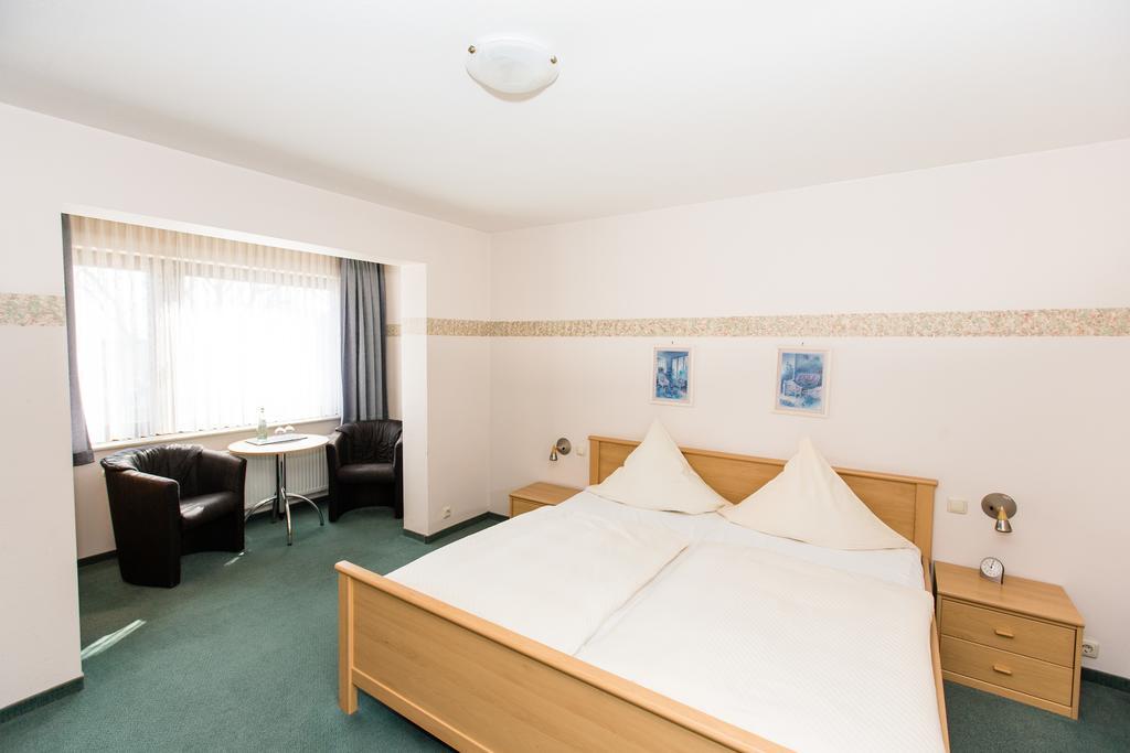 Hotel Roeb Nideggen Esterno foto
